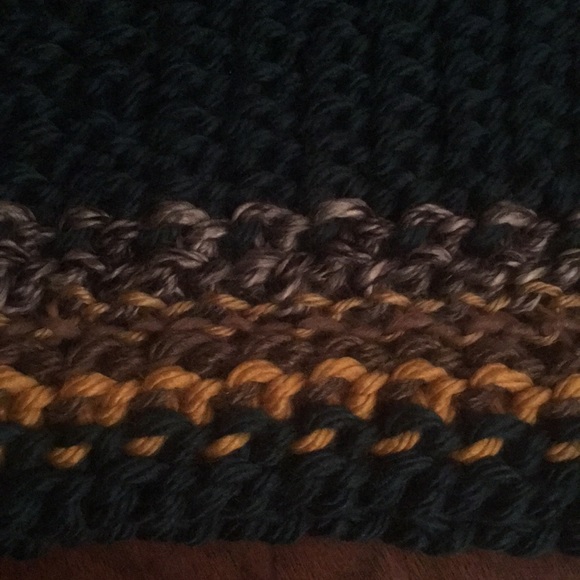 SOLD ⛄️HOLIDAY SALE⛄️Halfie-Style Handmade Beanie! - Picture 2 of 2